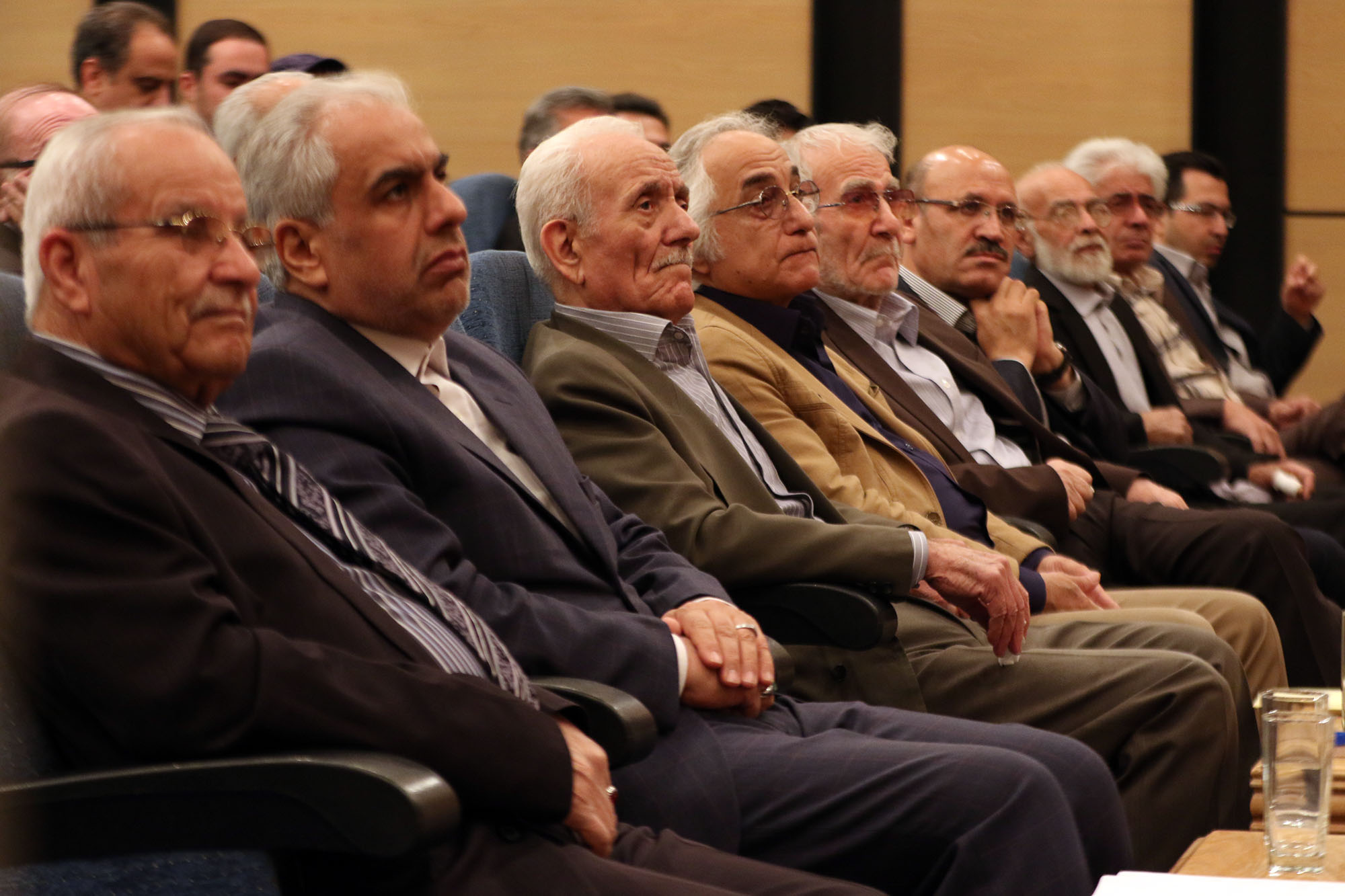 در نشست علمی یادروز سعدی عنوان شد/ به اخلاقِ دوستی سعدی برگردیم