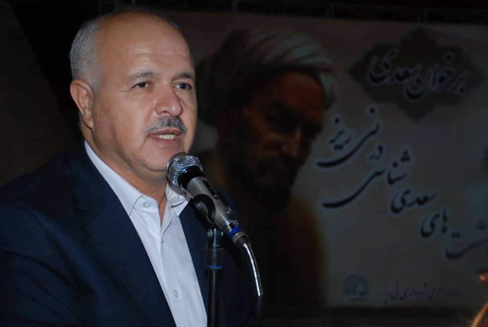 نی‌ریزیان بر خوان سعدی نشستند/کمالی سروستانی: سعدی شاعر زندگی است