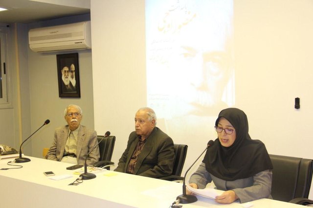 کمالی در آیین پاسداشت منصور اوجی: اوجی شکار شعر است