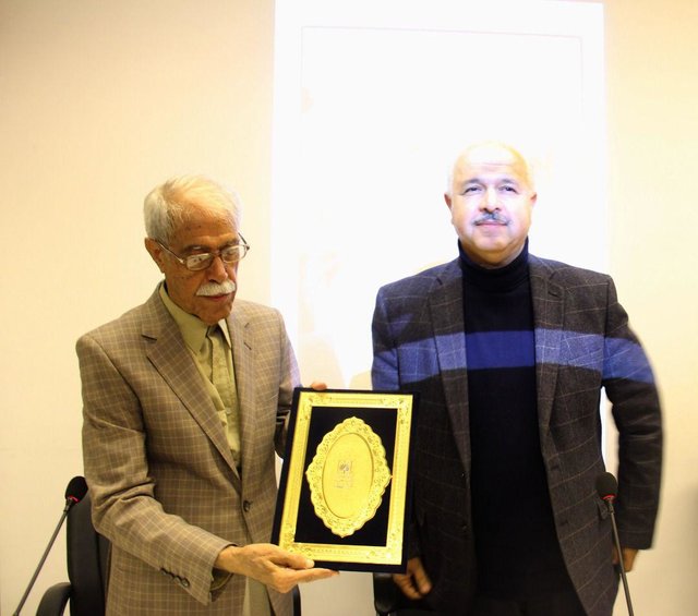 کمالی در آیین پاسداشت منصور اوجی: اوجی شکار شعر است