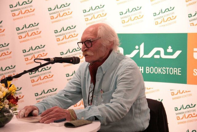 آرزوی دولتآبادی در رونمایی رمانش در شیراز