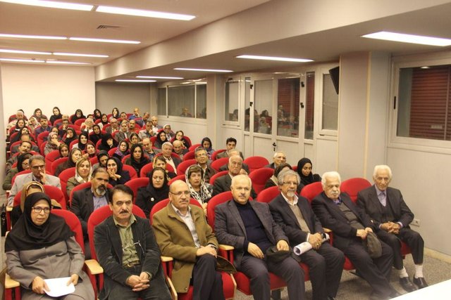 کمالی در آیین پاسداشت منصور اوجی: اوجی شکار شعر است